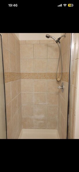 Building Photo - 1301 Chips Dr