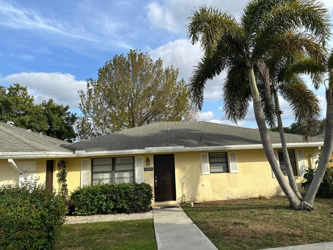 Primary Photo - 1253 White Pine Dr