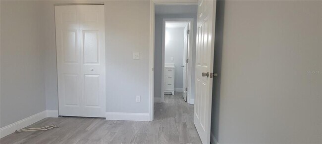 Building Photo - 224 8th Ave N