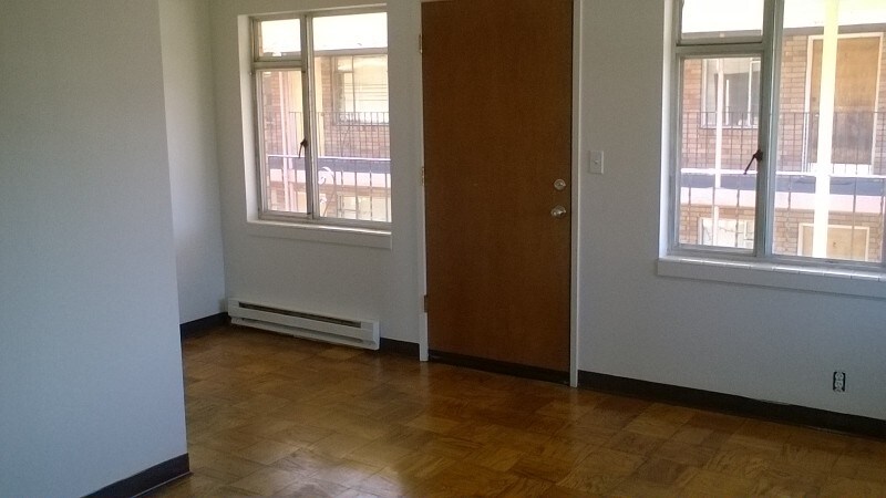 Building Photo - 1747 S Hanford St