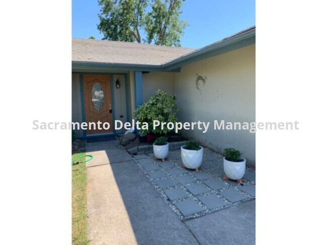Building Photo - Nice home in Fair Oaks neighborhood