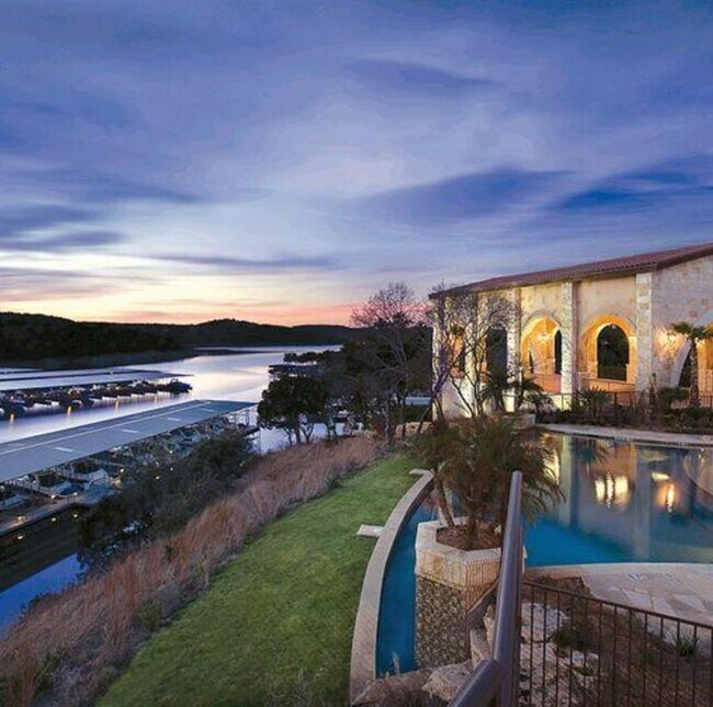 Building Photo - 104 Majestic Arroyo Way