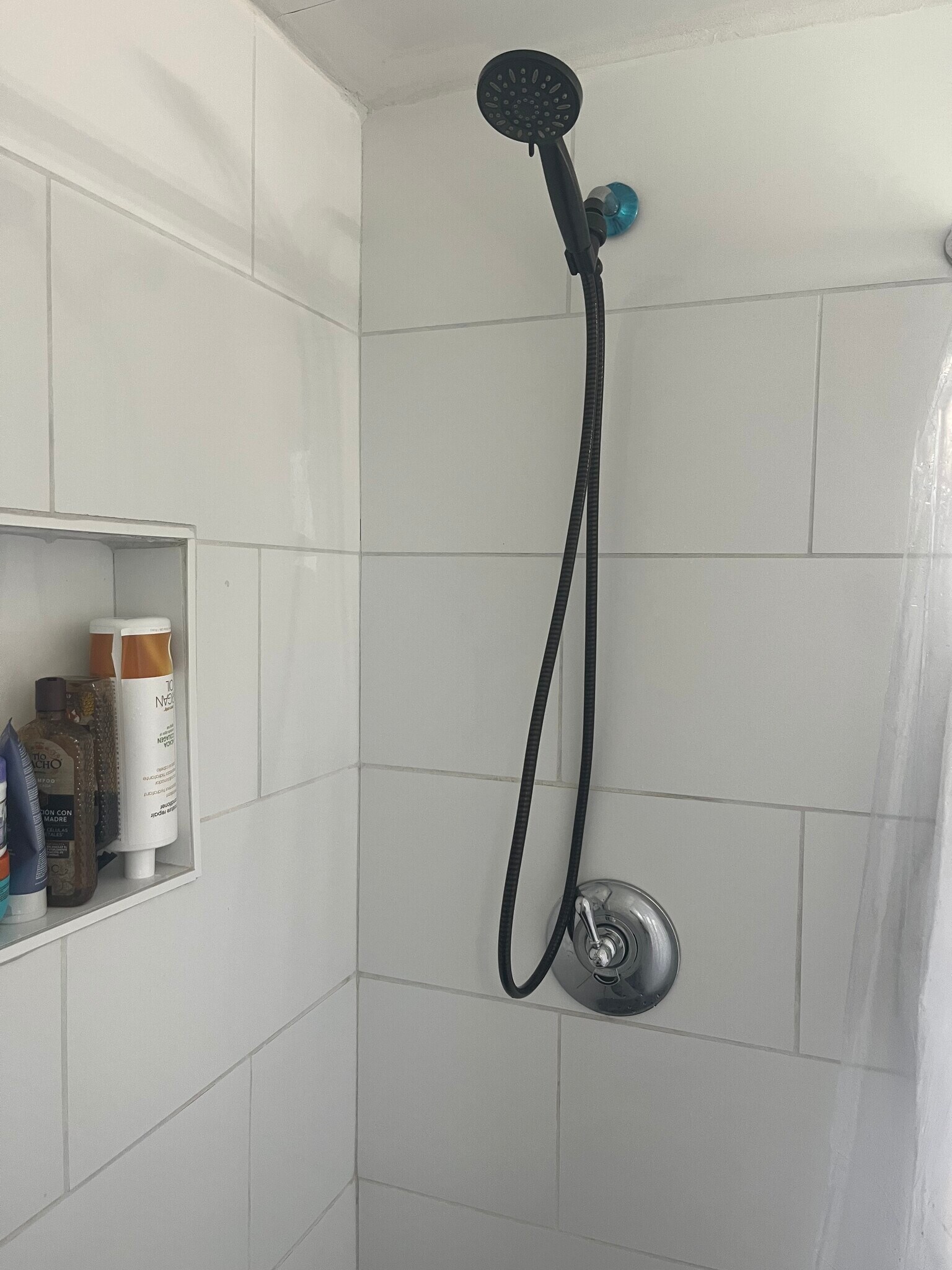 Building Photo - 94 Oakwood Ave