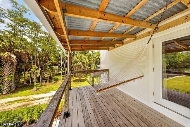 Building Photo - 5191 Coral Wood Dr
