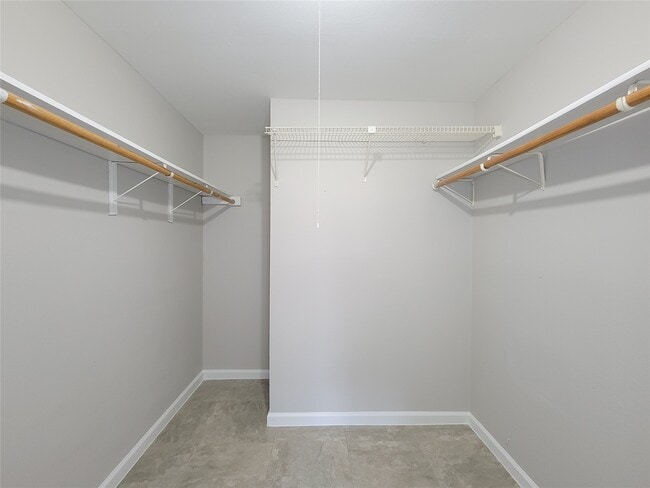 Building Photo - 8530 Quail Burg Ln