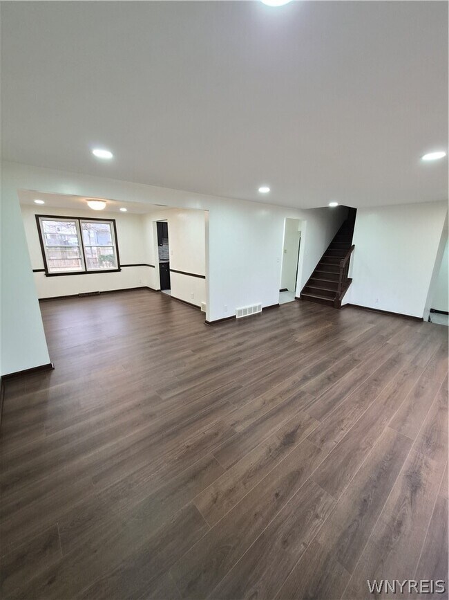 Building Photo - 210 Culpepper Rd