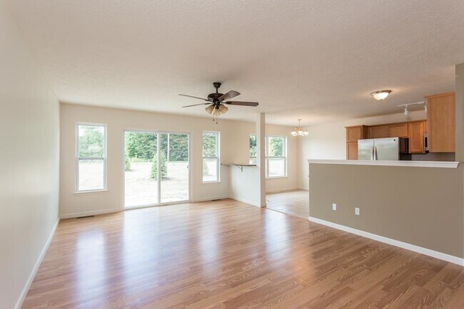 Building Photo - 50 Ivy Bridge Way