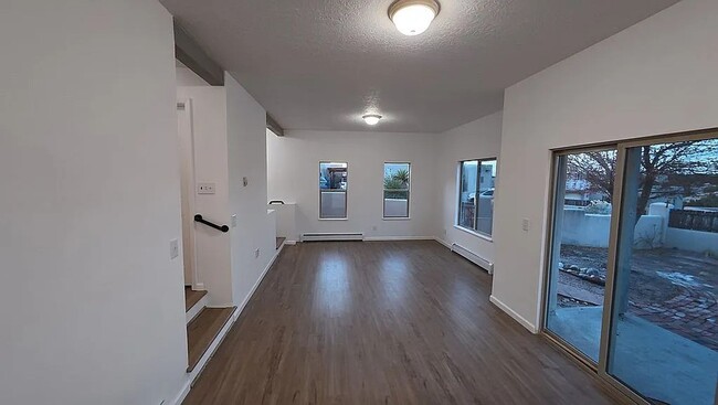 Building Photo - For Rent: "Casita de Colina" – Peaceful Li...