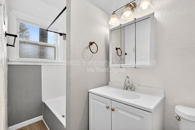 Building Photo - 7135 Woodrow Ave