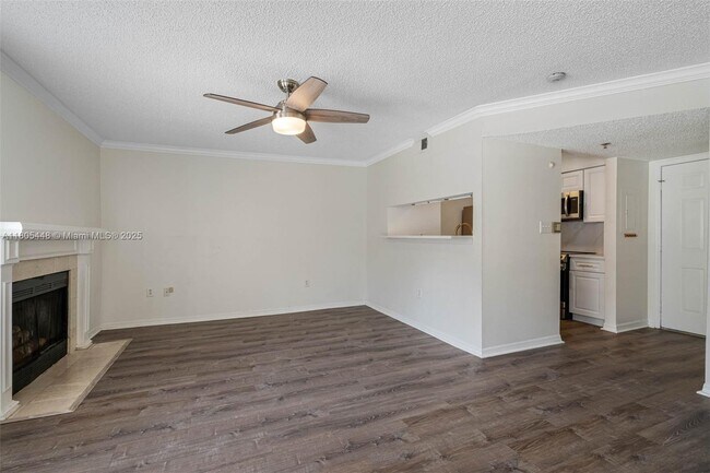 Primary Photo - 1000 W Horatio St