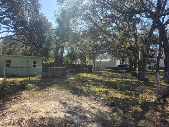 Building Photo - Updated 3 bedroom 2 bath Home for rent