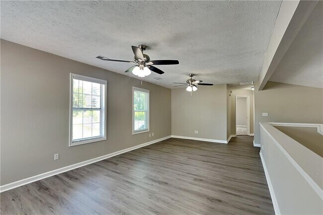 Building Photo - 1021 Orchard Mill Ln