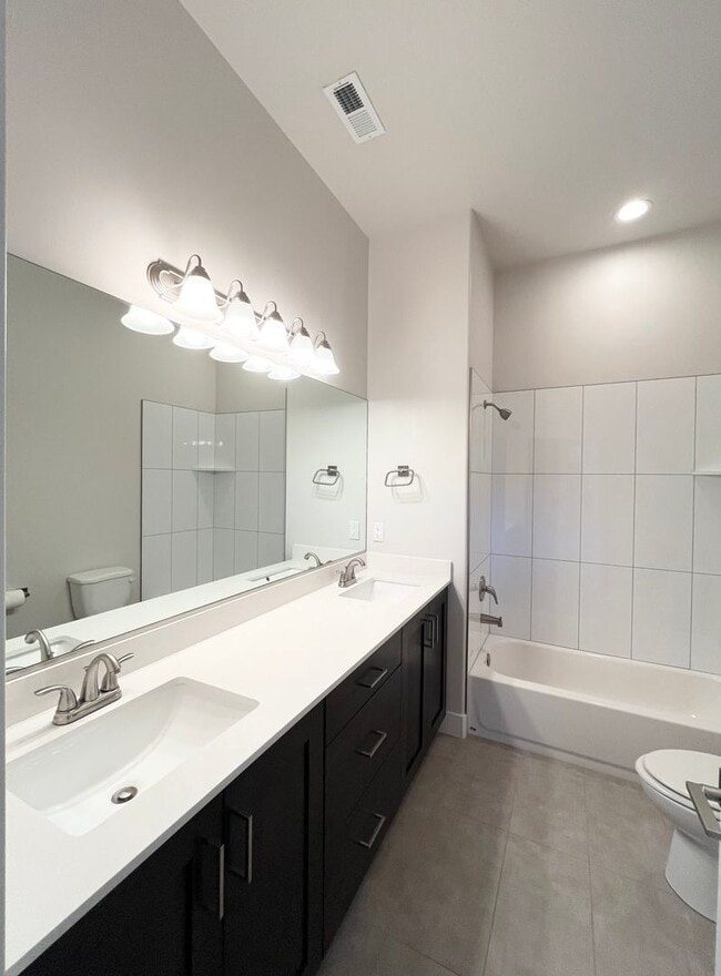 Building Photo - Lovely Three Bedroom Home with RV parking in Shooting Star - Washington Fields