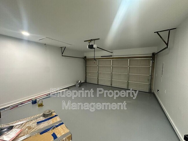 Building Photo - 6004 Cowin Dr NW
