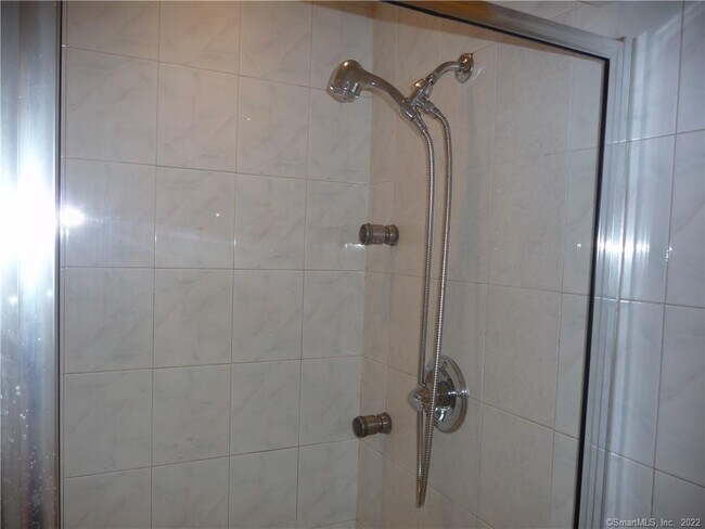 Building Photo - 1 Eastview St