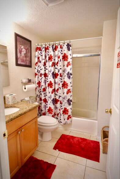 Building Photo - 9938 Buena Vista Dr