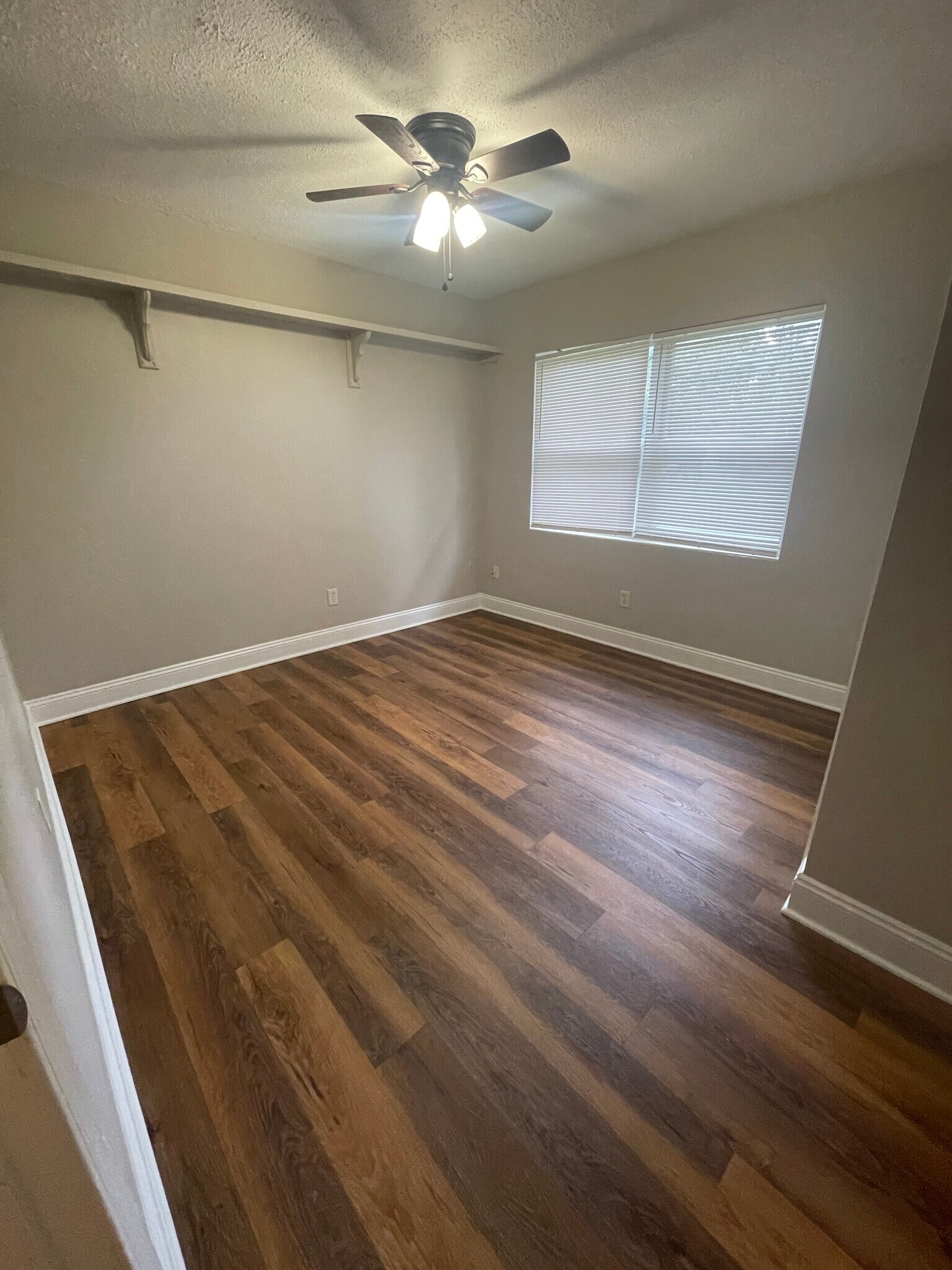 Front Bedroom - 124 W 4th Ave