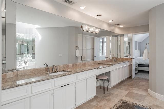 Building Photo - 16056 Chalfont Ct