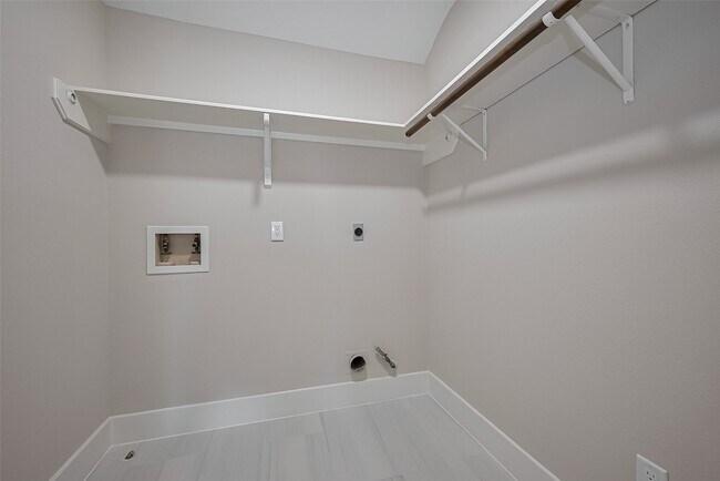 Building Photo - 5615 Haven Point Dr