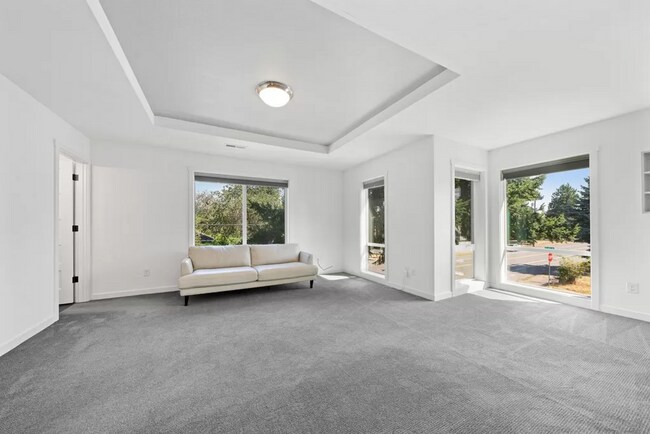 Building Photo - Modern 3 Bedroom + 2.5 bath home in SE Portland!! Brentwood Neighborhood with Air Conditioning!!