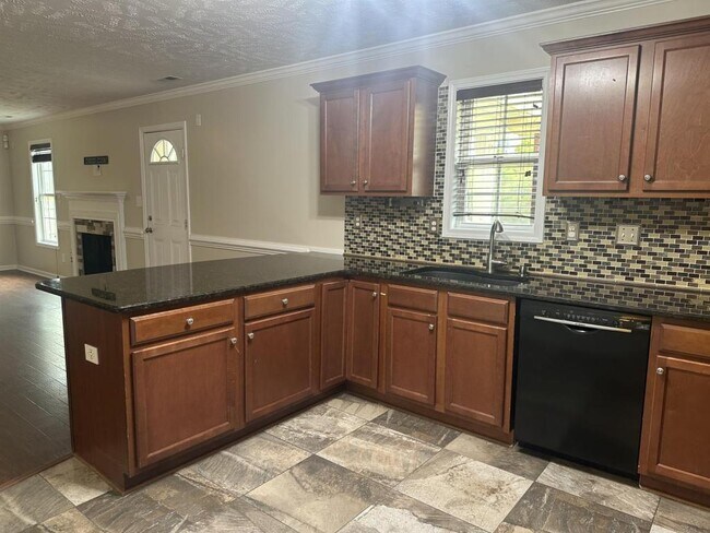 Building Photo - 3571 S Peak Dr