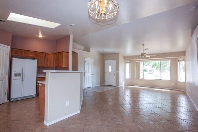Building Photo - 7200 Spouse Dr