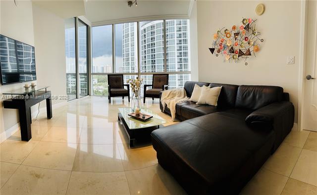 Building Photo - 18101 Collins Ave