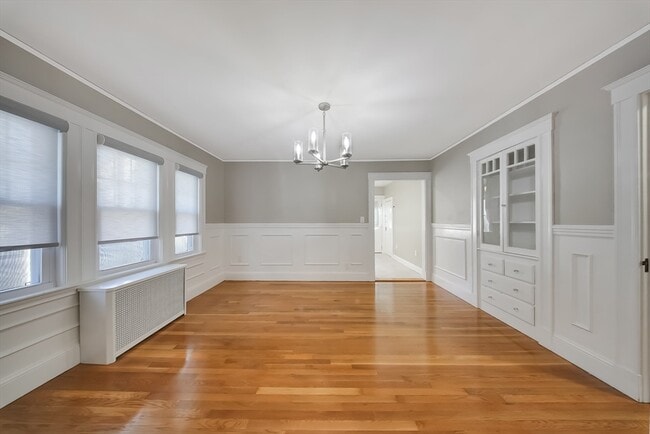 Building Photo - 52 Hovey St