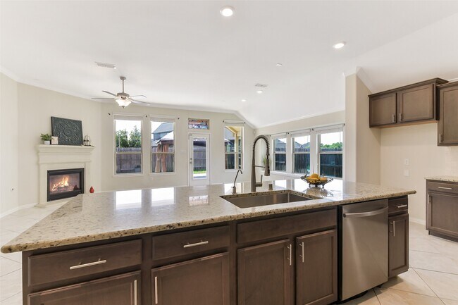 Building Photo - 17515 Cypress Hilltop Wy