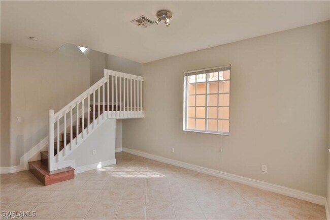 Building Photo - 10170 Tin Maple Dr
