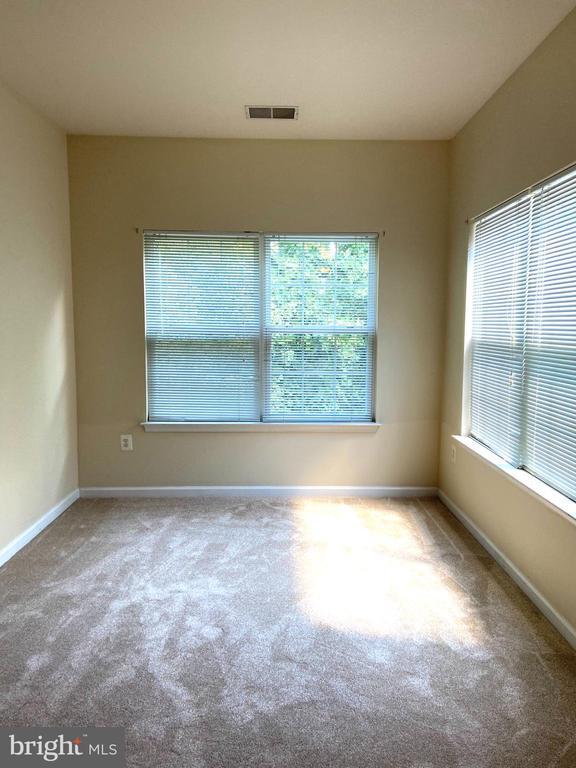 Building Photo - 12646 Heron Ridge Dr