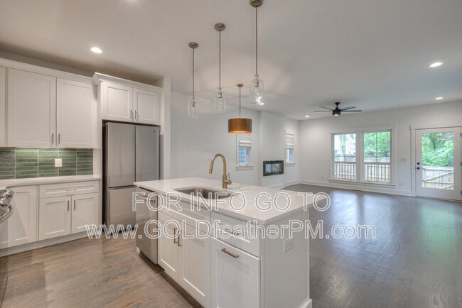 Building Photo - 709B 23rd St