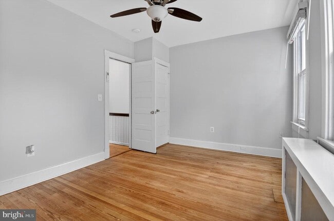 Building Photo - 747 Kentucky Ave SE