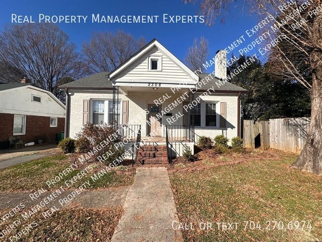 Building Photo - Charming 3BR/1BA home in Charlotte!