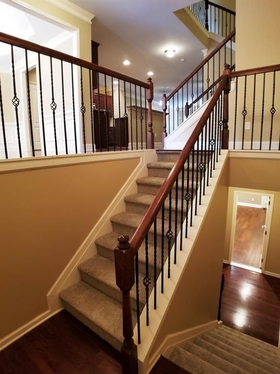 Building Photo - 3872 Fairhill Point