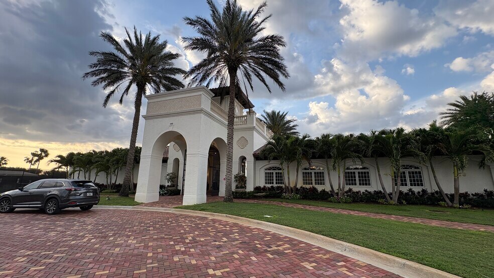 Building Photo - 577 SE Fascino Cir