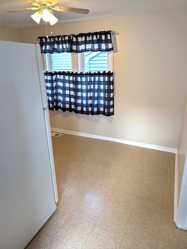 Building Photo - 109 Goethe St