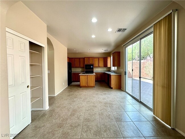 Building Photo - 11740 Via Esperanza St