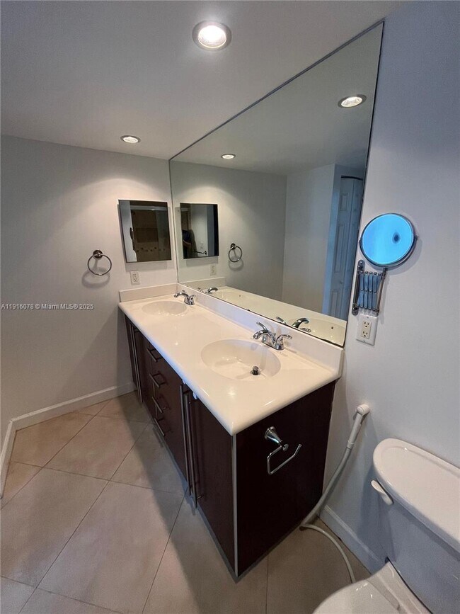 Building Photo - 3300 NE 192 St