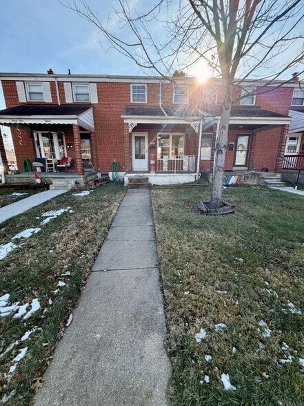 Building Photo - 3413 Wallford Dr