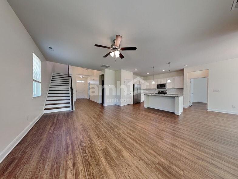 Building Photo - 17331 Alydar Commons Ln