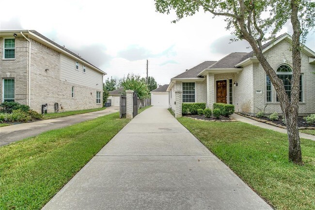 Building Photo - 5818 Pebble Bank Ln