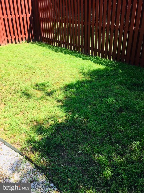 Building Photo - 2701 Summers Ridge Dr