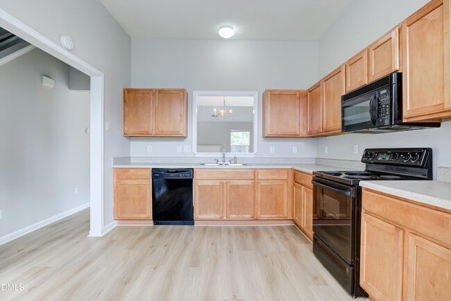 Building Photo - 228 Weststone Blvd