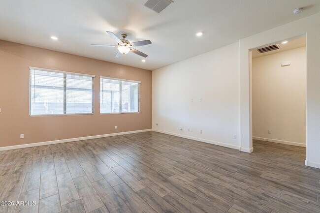 Building Photo - 2811 W Pollack St