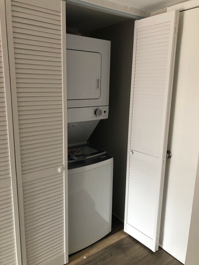 Building Photo - Spice Ridge