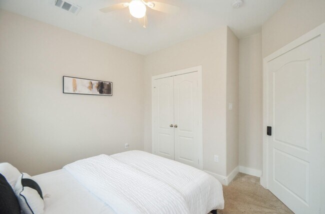 Building Photo - 4511 Reed Rd