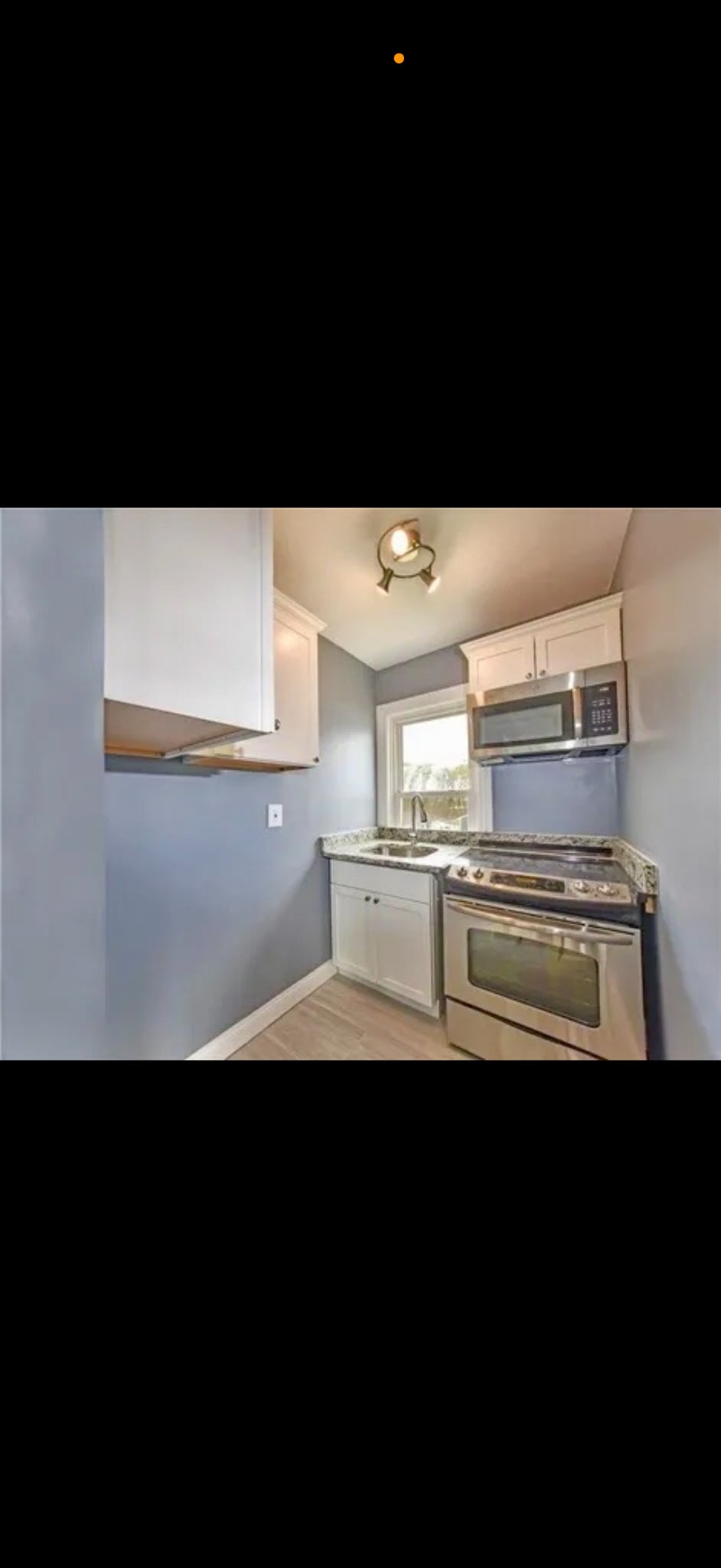 Building Photo - 415 Weeden St