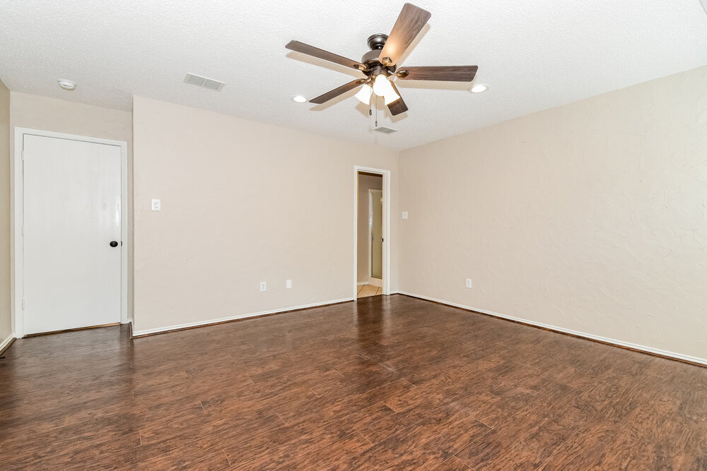 Building Photo - 1434 Hickory Creek Ln