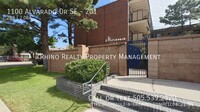Building Photo - 1100 Alvarado Dr SE